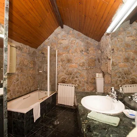 Casa De Ferias Em * Paredes (Porto)